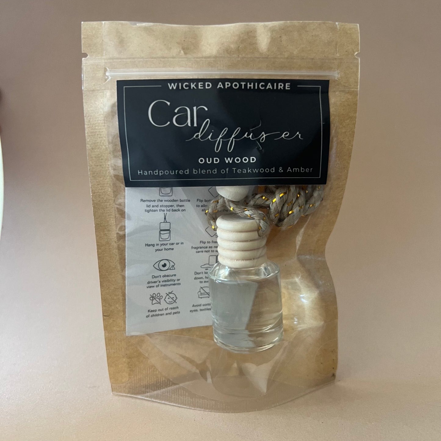 Car Diffuser: Oud Wood